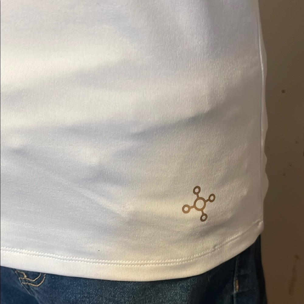 Tommy Copper. Compression Tank Top - Picture 3 of 11
